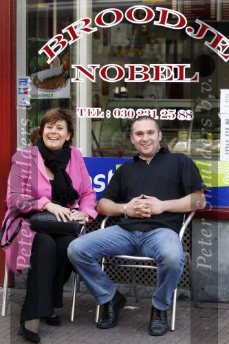 Utrecht 25 september 2010
Rita Verdonk met man op straat in Utrecht en bij een cafetaria.
Peter Smulders bv