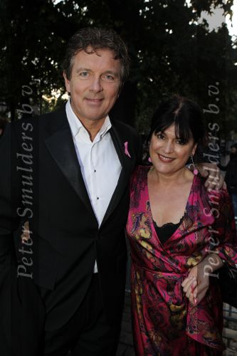 Amsterdam 29 september 2010
Pink Ribbon gala in de westerkerk. Robert ten Brink met vrouw Roos
Peter Smulders bv