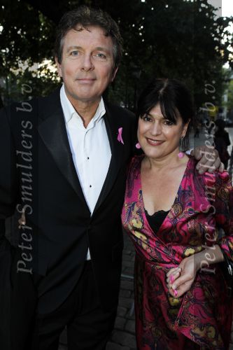 Amsterdam 29 september 2010
Pink Ribbon gala in de westerkerk. Robert ten Brink met vrouw Roos
Peter Smulders bv