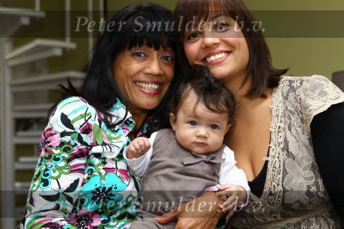 Delft, 17 September 2010
Rosy Pereira ( van het vroegere duo Rosy en Andres )
met haar dochter Shakira en kleindochter Amisa Alejandra
Foto Peter Smulders BV