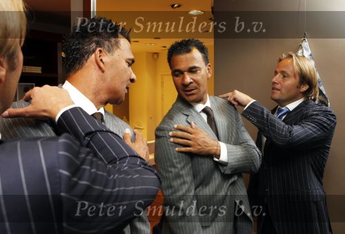 Amsterdam 11 oktober 2010
Ruud Gullit en Rob Witschge bij de society shop.
Peter Smulders bv