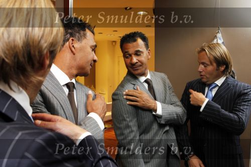 Amsterdam 11 oktober 2010
Ruud Gullit en Rob Witschge bij de society shop.
Peter Smulders bv