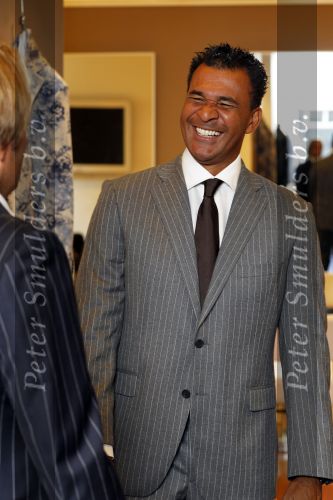 Amsterdam 11 oktober 2010
Ruud Gullit en Rob Witschge bij de society shop.
Peter Smulders bv