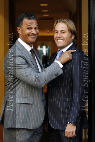 Amsterdam 11 oktober 2010
Ruud Gullit en Rob Witschge bij de society shop.
Peter Smulders bv