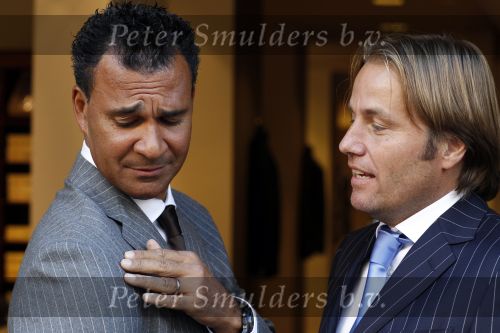 Amsterdam 11 oktober 2010
Ruud Gullit en Rob Witschge bij de society shop.
Peter Smulders bv