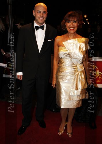 Amsterdam 22 oktober 2010
Televizierring 2010 in carre. Sandra Reemer met een kennis
Peter Smulders bv