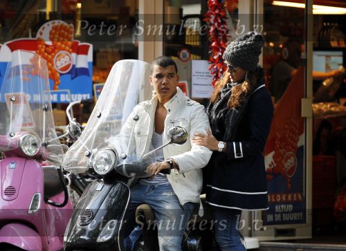 Amsterdam 29 september 2010
Shanna Breukhoven met haar vriend op vespa scooter.
Peter Smulders bv