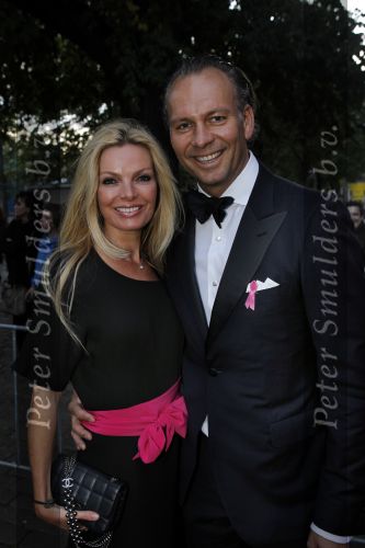 Amsterdam 29 september 2010
Pink Ribbon gala in de westerkerk. Simone en Bart v Trojen
Peter Smulders bv