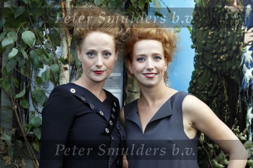 Amsterdam 2 oktober 2010
Premiere Foeksia in Tuschinski. Truus en Riet Spijker
Peter Smulders bv