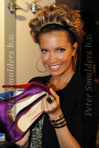 Amsterdam 11 oktober 2010
Presentatie tijdschrift Danie Bles in het World fashion center. Sylvie v d Vaart
Peter Smulders bv