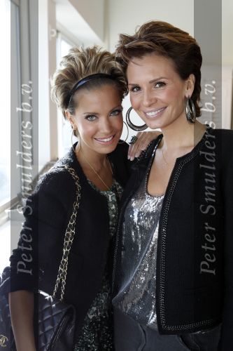 Amsterdam 11 oktober 2010
Presentatie tijdschrift Danie Bles in het World fashion center. Sylvie v d Vaart en Leontien Borsato
Peter Smulders bv