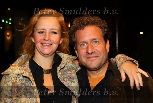 Gouda, 11 Oktober 2010
Premiere Ivo Niehe van de nieuwe theatervoorstelling van Mussen & Zwanen, LICHTJES IN JE OGEN.
Hilke Bierman en Thijs v Aken
Foto Peter Smulders BV