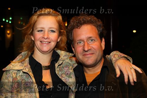 Gouda, 11 Oktober 2010
Premiere Ivo Niehe van de nieuwe theatervoorstelling van Mussen & Zwanen, LICHTJES IN JE OGEN.
Hilke Bierman en Thijs v Aken
Foto Peter Smulders BV