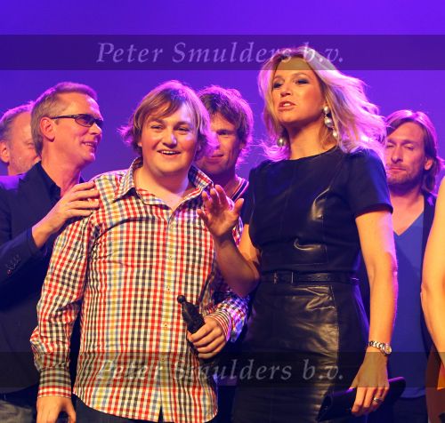 Rotterdam, 4 Oktober 2010
Edsion uitreiking voor de 50e keer
Prinses Maxima met div. artiesten Tim Knol
Foto Peter Smulders BV