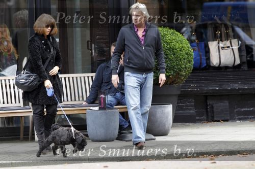 Amsterdam 24 september 2010
Tom Egbers en janke Dekker met hun hond.
Peter Smulders bv