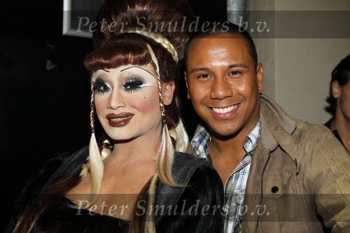 Amsterdam 3 oktober 2010
Reunie oude IT en verjaardagsfeestje Mayday in de AIR. Travestieten
Peter Smulders bv
