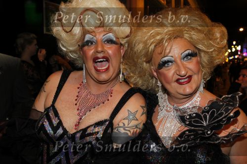 Amsterdam 3 oktober 2010
Reunie oude IT en verjaardagsfeestje Mayday in de AIR. Travestieten
Peter Smulders bv