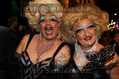 Amsterdam 3 oktober 2010
Reunie oude IT en verjaardagsfeestje Mayday in de AIR. Travestieten
Peter Smulders bv