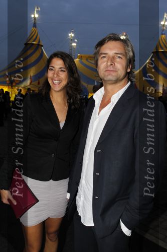 Amsterdam 7 oktober 2010
Premiere cirque du soleil bij de amsterdam Arena. Victor Reinier met vriendin
Peter Smulders bv