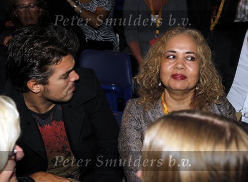 Amsterdam 7 oktober 2010
Premiere cirque du soleil bij de amsterdam Arena. waylon met zijn moeder
Peter Smulders bv