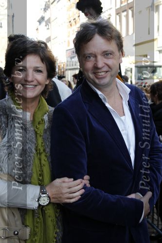 Amsterdam 10 oktober 2010
Premiere film van Sinterklaas in Tuschinski. Wim Rijken met Martine v Os
Peter Smulders bv
