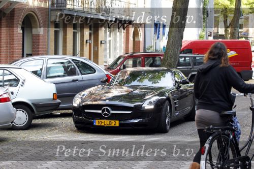 Amsterdam 29 september 2010
Winston Gerschtanowitz met zijn special Mercedes Sport AMG met vleugeldeuren.
Peter Smulders bv