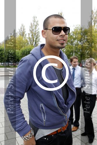 Amsterdam 25 september 2011
Avond tbv stop kindermisbruik in redsun in amsterdam. Afrojack met Buddha to Buddha en Nialayla armbanden
Peter Smulders bv