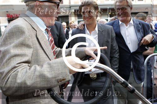 Amsterdam 25 september 2011
Premiere Andre v Duin in het nieuwe de la mar theater. Andre v Duin en Corrie v Gorp
Peter Smulders bv