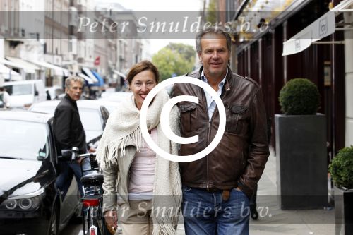 Amsterdam 20 september 2011
Bert Kuizenga met zijn vrouw op de pc hooftstraat.
Peter Smulders bv