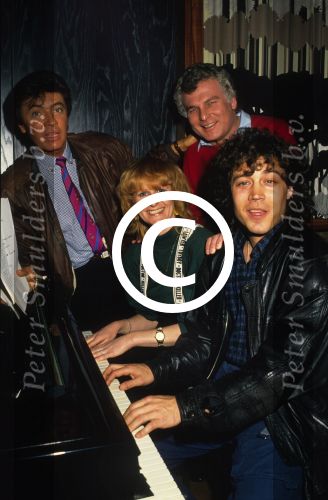 Drunen, 27 Mei 1988
Rex Gildo en Dennis christin in de studio van Ad Kraamer
foto Peter Smulders BV