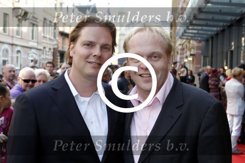 Amsterdam 25 september 2011
Premiere Andre v Duin in het nieuwe de la mar theater. Frits Huffnagels met een kennis
Peter Smulders bv