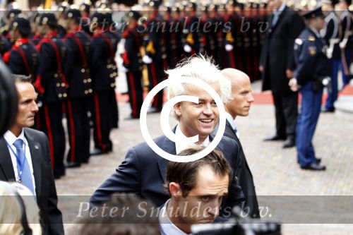 Den Haag 20 september 2011
Prinsjesdag op het binnenhof. Geert Wilders met vrouw en beveiliging
Peter Smulders bv
