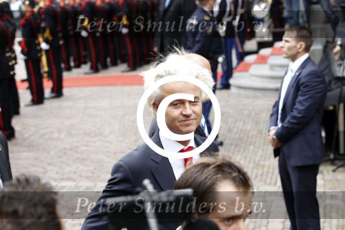 Den Haag 20 september 2011
Prinsjesdag op het binnenhof. Geert Wilders met vrouw en beveiliging
Peter Smulders bv