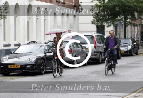 Amsterdam 17 september 2011
Tom en Janke Dekker onder de paraplu.
Peter Smulders bv