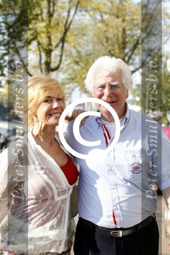 Amsterdam 29 september 2011
Joke Bruijs en Gerard Cox op straat in amsterdam.
Peter Smulders bv