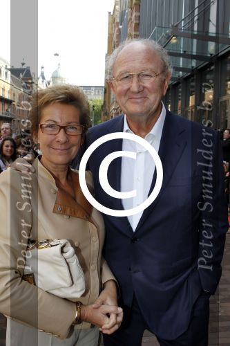 Amsterdam 25 september 2011
Premiere Andre v Duin in het nieuwe de la mar theater. Joop en Janine v d Ende
Peter Smulders bv