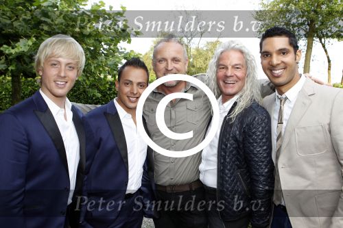 Blaricum 15 september 2011
Feestje bij Gordon thuis. Los Angeles de voices
Peter Smulders bv