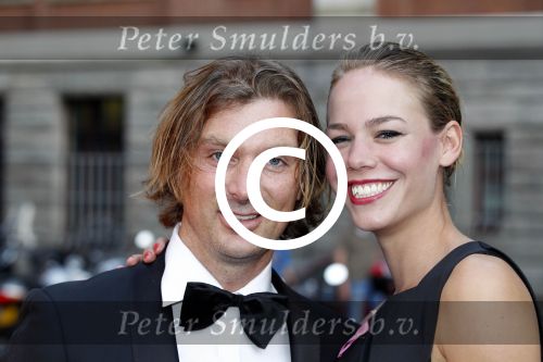 Amsterdam 29 september 2011
Pink Ribbon gala in de beurs van Berlage. Nicolette Kluijver met vriend
Peter Smulders bv
