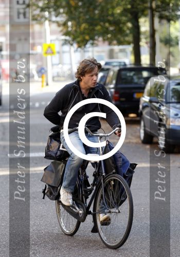 Amsterdam 24 september 2011
Peter Paul Muller op de fiets in adam.
Peter Smulders bv