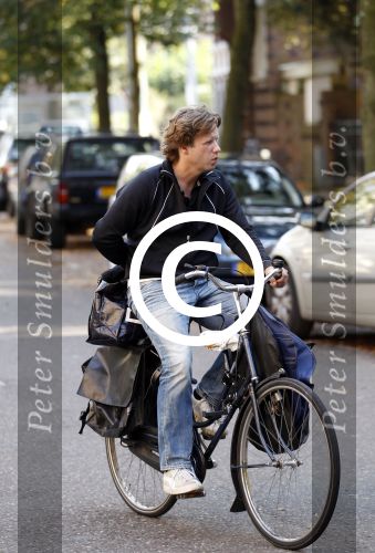 Amsterdam 24 september 2011
Peter Paul Muller op de fiets in adam.
Peter Smulders bv