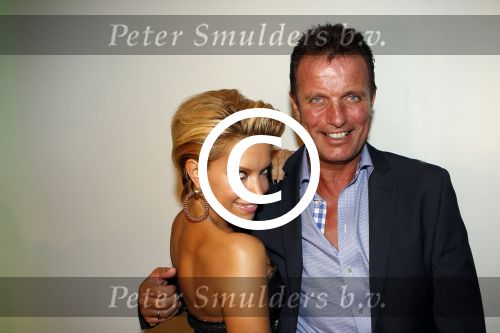 Amsterdam 26 september 2011
Rafael v d Vaart en Sylvie v d Vaart bij onthulling van hun beelden in madame Tussaud. Sylvie met haar schoonvader ramon
Peter Smulders bv