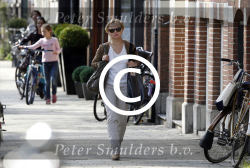 Amsterdam 24 september 2011
Renee Soutendijk op straat.
Peter Smulders bv