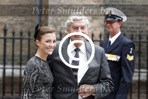Den Haag 20 september 2011
Prinsjesdag op het binnenhof. Ruud Lubbers met kleindochter
Peter Smulders bv