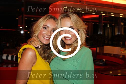 Vianen 15 september 2011
Modeshow Mix &Match van Danie Bles bij Miele. Sophie de Buisonje met een vriiendin
Peter Smulders bv
