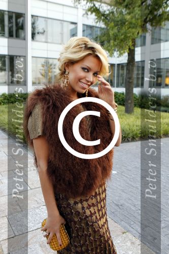 Vianen 15 september 2011
Modeshow Mix &Match van Danie Bles bij Miele. Sylvie v d Vaart met schoonmoeder en broer
Peter Smulders bv