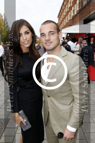 Amsterdam 25 september 2011
Avond tbv stop kindermisbruik in redsun in amsterdam. Wesley Sneijder en Yolanthe Sneijder Cabau 
Peter Smulders bv