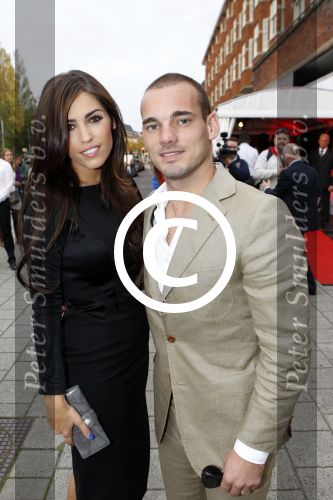 Amsterdam 25 september 2011
Avond tbv stop kindermisbruik in redsun in amsterdam. Wesley Sneijder en Yolanthe Sneijder Cabau 
Peter Smulders bv