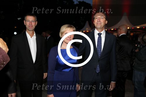 Utrecht 26 september 2012
Premiere Nono het zigzag kid op de utrechtse filmdagen. burgemeester Aleid Wolfsen met partner
Peter Smulders bv