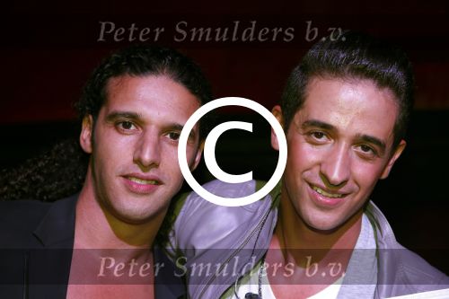 Amsterdam 17 september 2012
Presentatie cd YES R in de little buddha bar. Yes R met Ali B
Peter Smulders bv