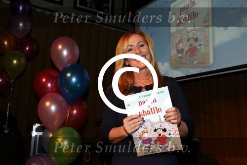 Amsterdam 24 september 2012
Presentatie kinderboek Angela Groothuizen . haar man Rob Mooij heeft de tekeningen gemaakt.
Peter Smulders bv